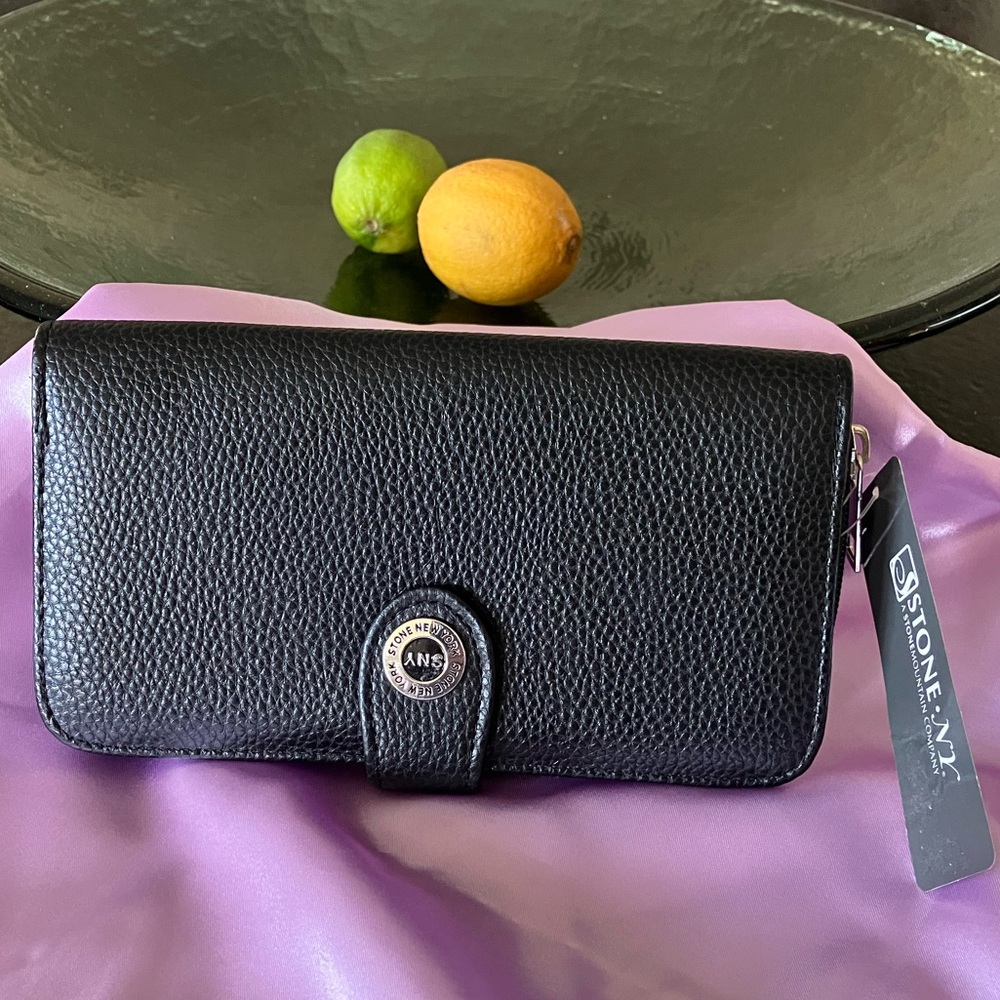 DKNY NWT Black Clutch Wallet